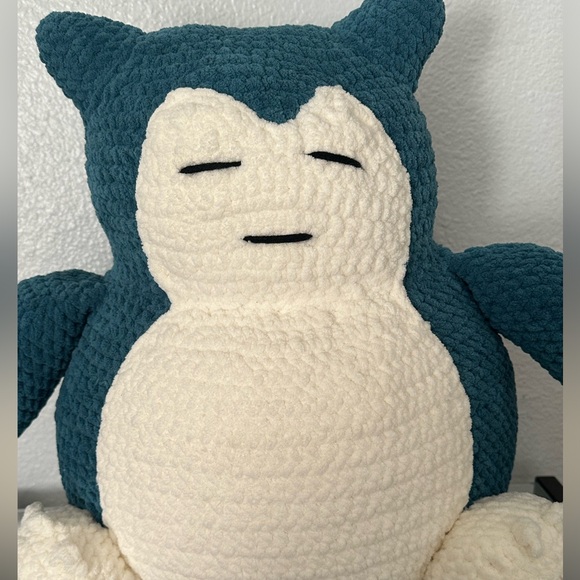 Snorlax Pokémon Crochet Amigurumi - Picture 2 of 12